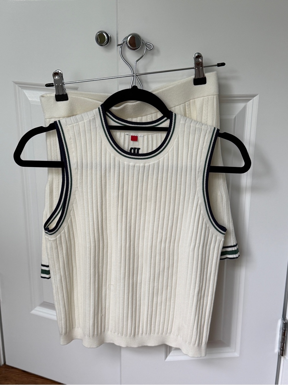 Wilson pointelle rib sweater and skirt - Picture 4 of 9